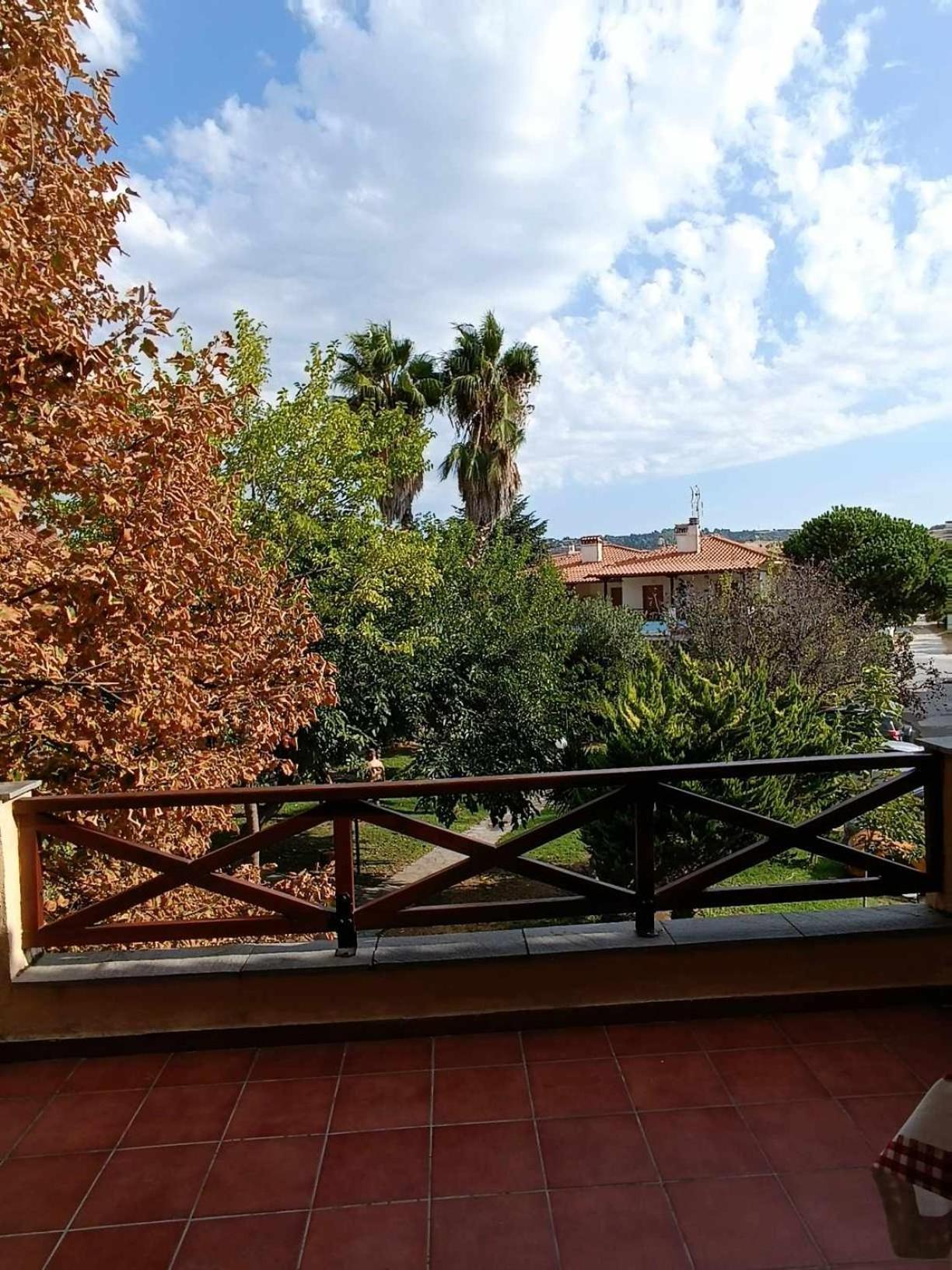 Georgia'S House Villa นิกิติ ภายนอก รูปภาพ